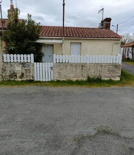 Maison Dans Hameau 6 Km De La Mer